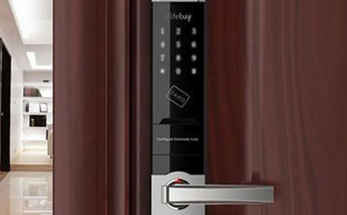 月湖24小时上门开锁公司