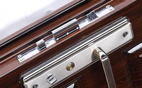 月湖24小时上门开锁公司